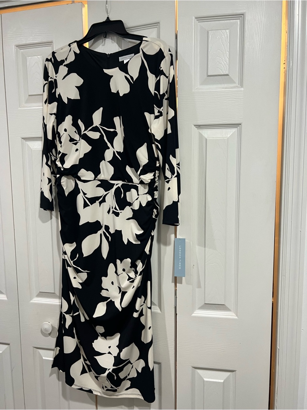 London Times Black and White Floral Midi Dress